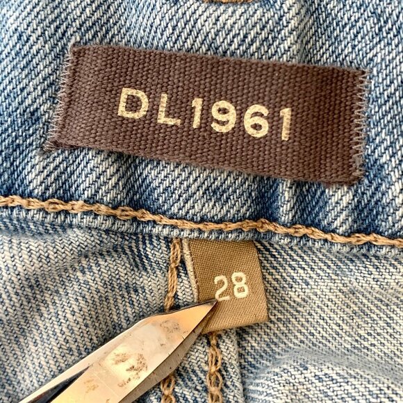 DL1961 Isabel Wide Leg Jeans Womens 28 Blue Lt. Seaglass Light Wash High Rise - Picture 6 of 10